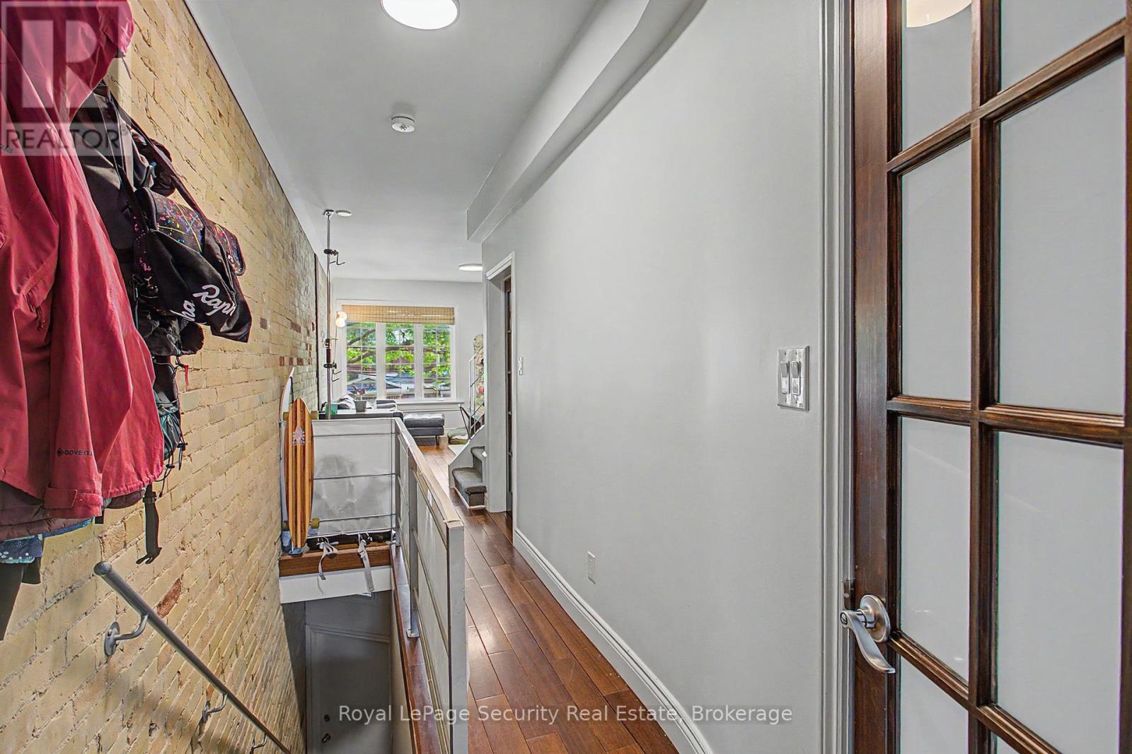 410 Manning Avenue, Toronto, Ontario  M6G 2V7 - Photo 5 - C13441718