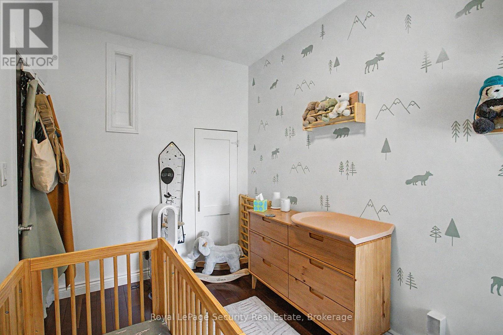 410 Manning Avenue, Toronto, Ontario  M6G 2V7 - Photo 9 - C13441718