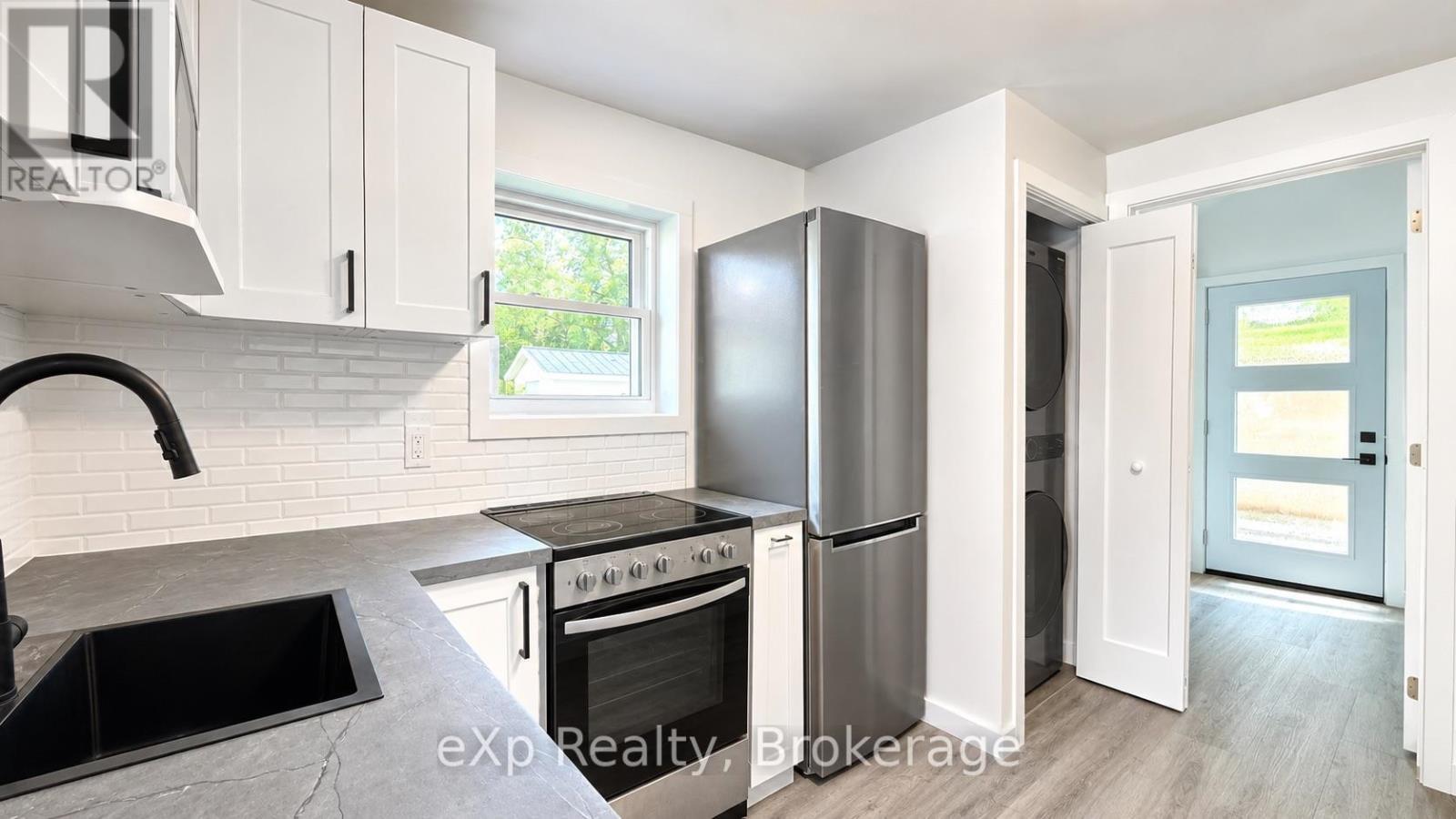 Rear - 265 College Street W, Belleville, Ontario  K8P 2H7 - Photo 6 - X13420130