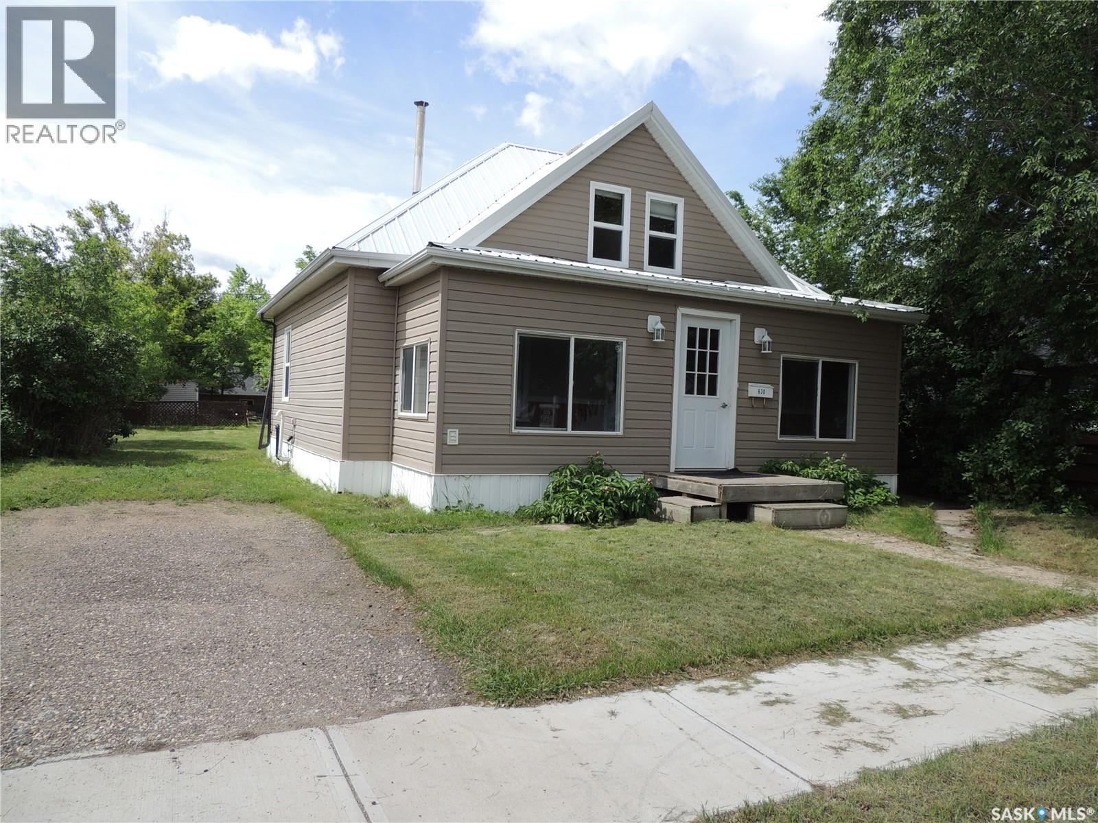 630 3rd STREET, Estevan, Saskatchewan