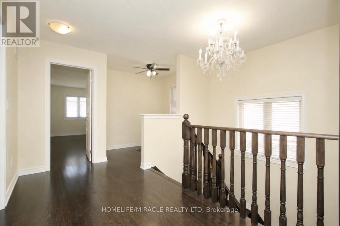 16 Ebury Drive, Brampton, Ontario  L6X 5M7 - Photo 6 - W13441726