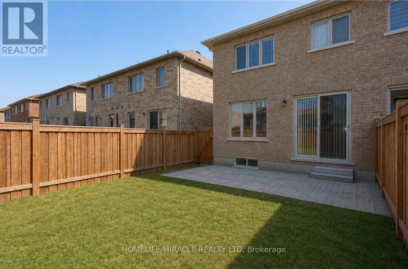 16 Ebury Drive, Brampton, Ontario  L6X 5M7 - Photo 9 - W13441726