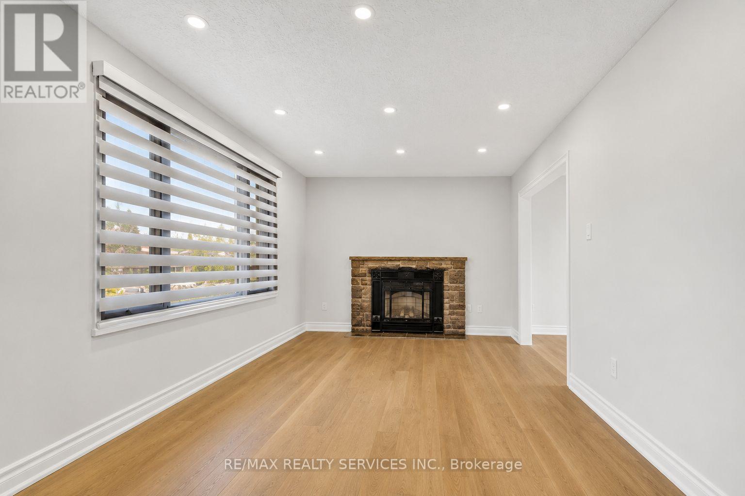 21 Gregory Street, Brampton, Ontario  L6Y 1G2 - Photo 6 - W13441748