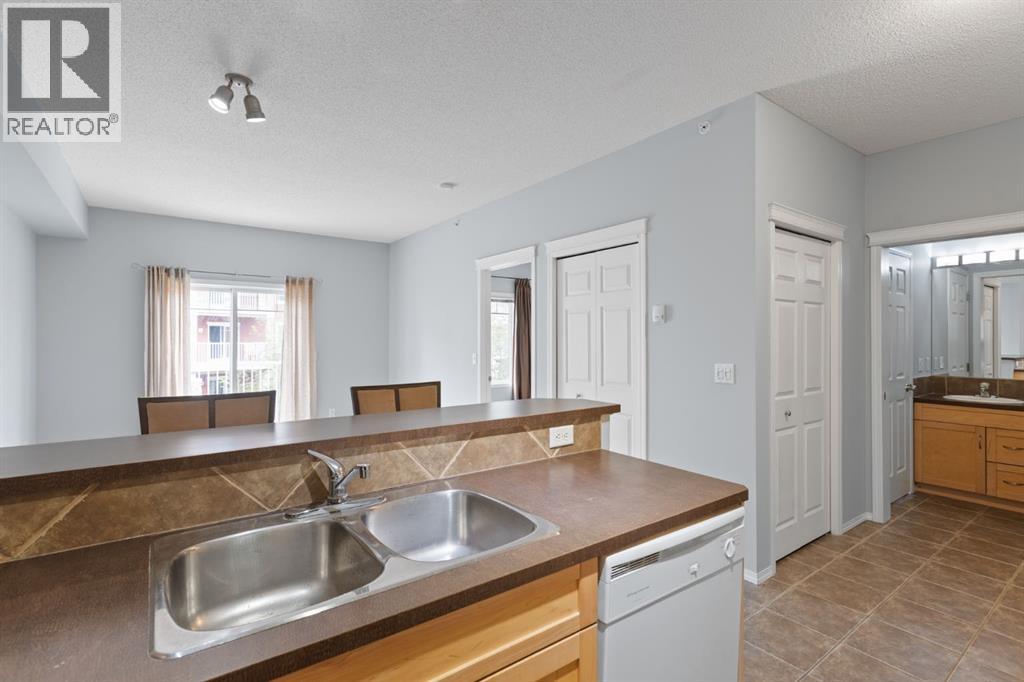 5310, 70 Panamount Drive NW, Calgary, Alberta  T3K 5Z1 - Photo 7 - A2320734