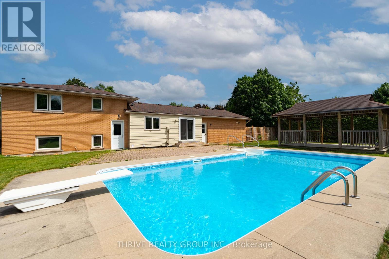 720 Grenfell Drive, London North, Ontario  N5X 2C5 - Photo 7 - X13437134