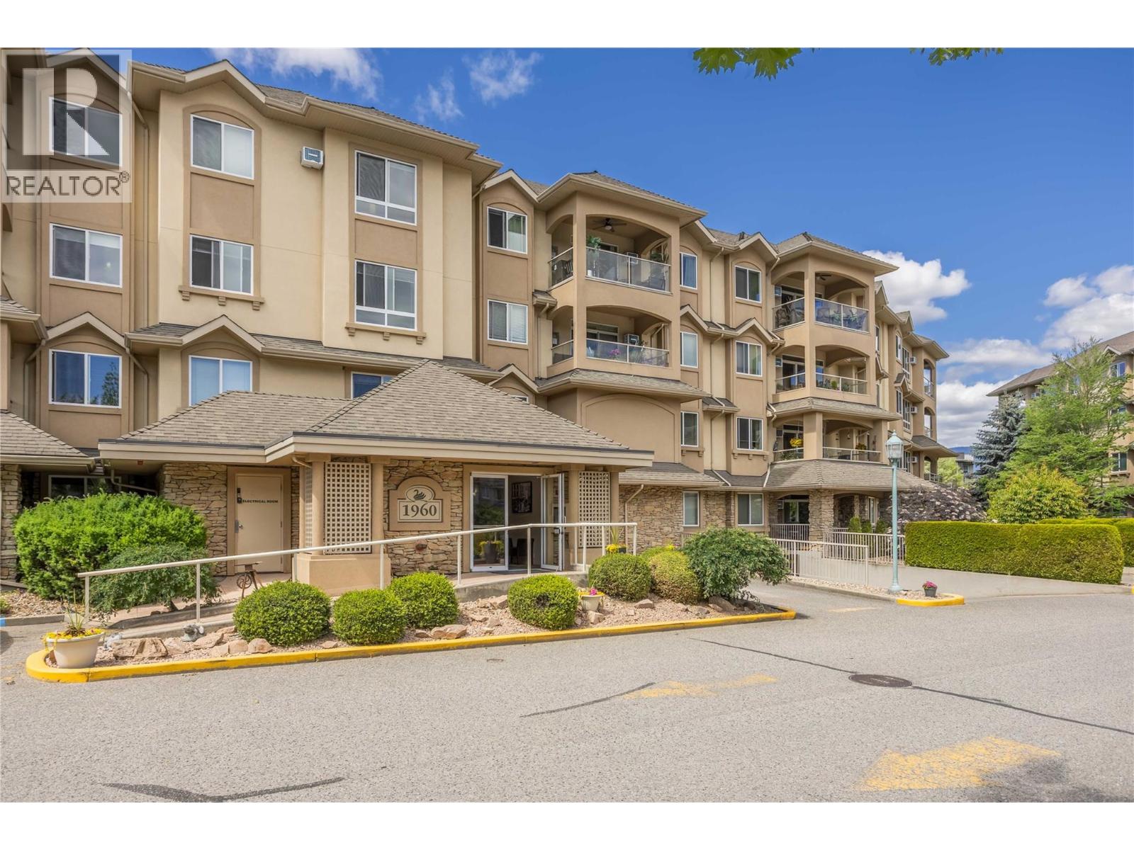 1960 Enterprise Way Unit# 213 Lot# 123 Kelowna Photo 32