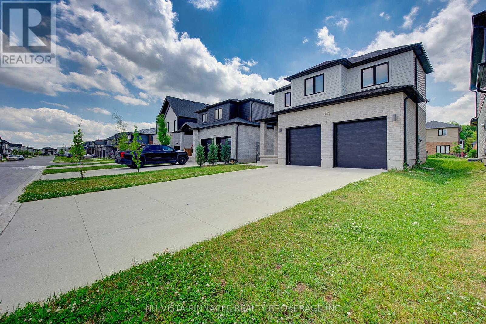 1580 Medway Park Drive, London North, Ontario  N6G 3W1 - Photo 4 - X13441814