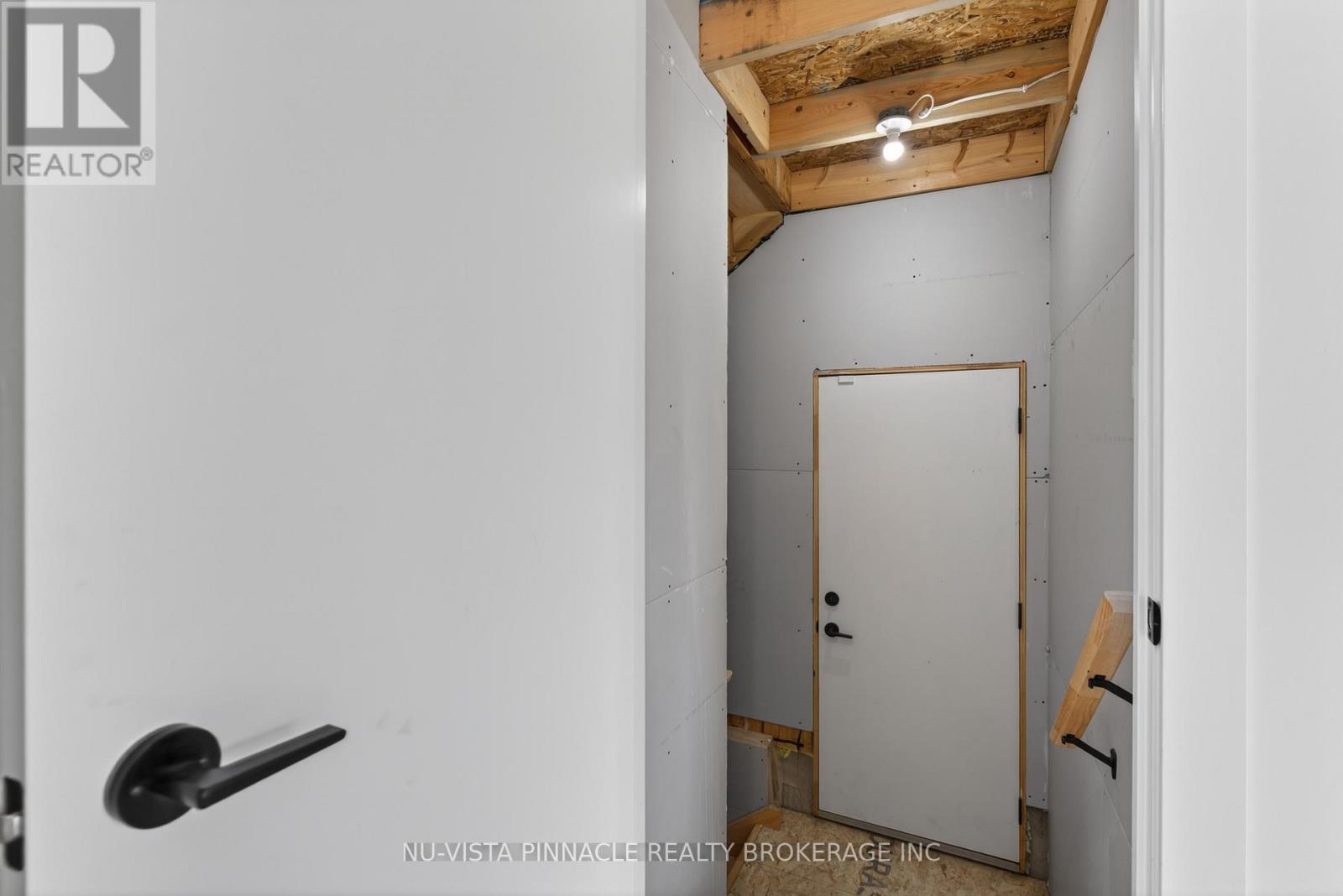 1580 Medway Park Drive, London North, Ontario  N6G 3W1 - Photo 40 - X13441814