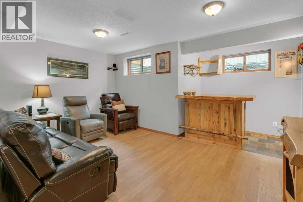 116 West Terrace Point, Cochrane, Alberta  T4C 1R6 - Photo 27 - A2320830