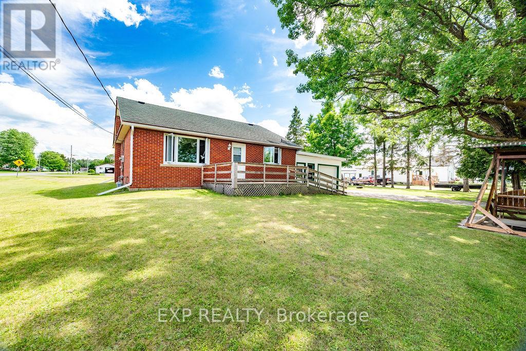 107 Cotieville Road, Renfrew, Ontario  K7V 3Z6 - Photo 2 - X13441800