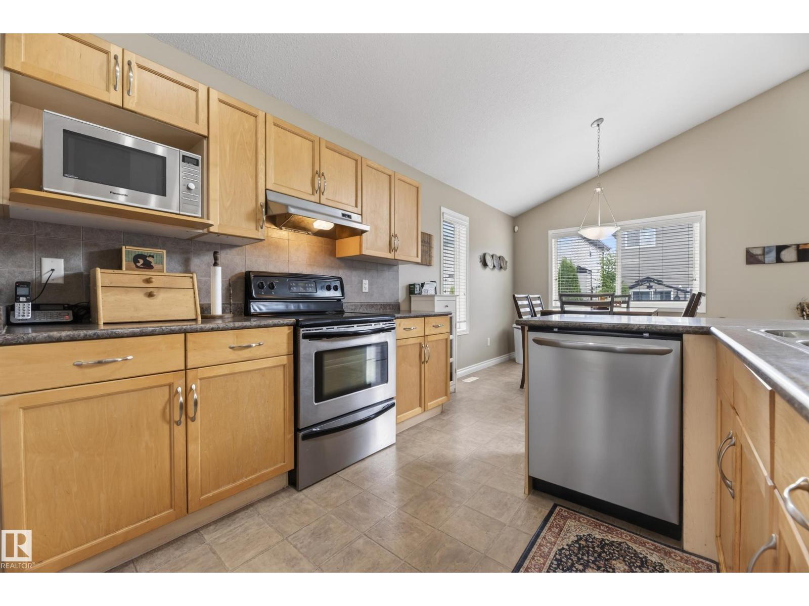 452 Foxtail Co, Sherwood Park, Alberta  T8A 3K2 - Photo 8 - E4493639