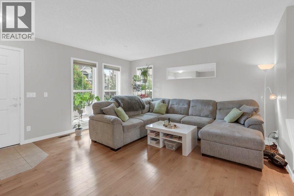 80 Auburn Crest Lane SE, Calgary, Alberta  T3M 0Z1 - Photo 4 - A2320105