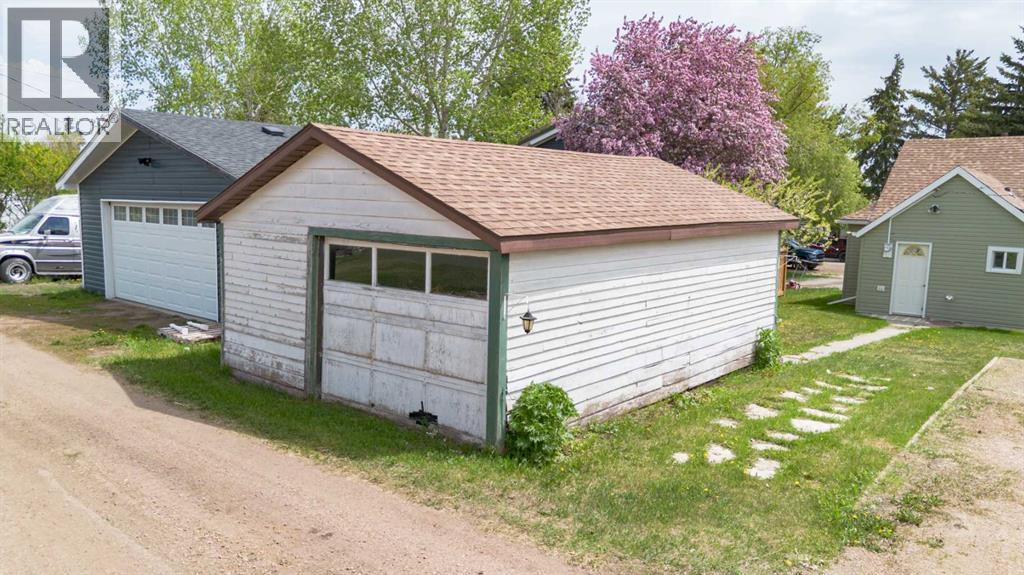 253 4 Avenue S, Big Valley, Alberta  T0J 0G0 - Photo 38 - A2297264