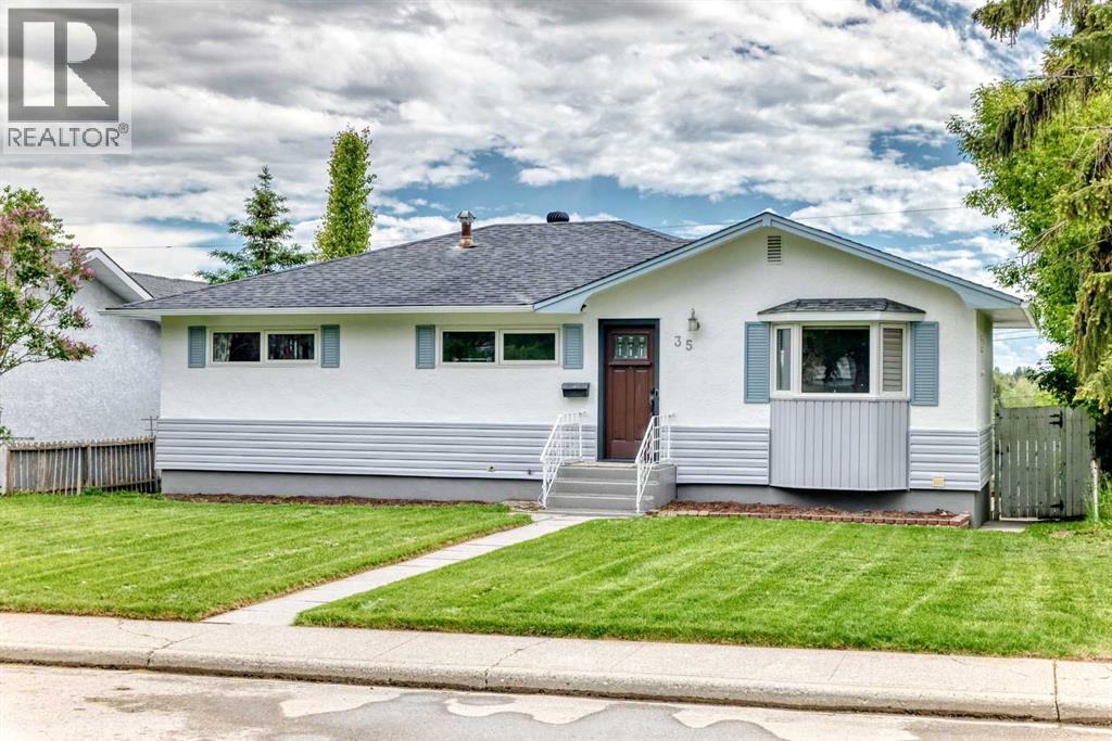 35 Collingwood Place NW, Calgary, Alberta