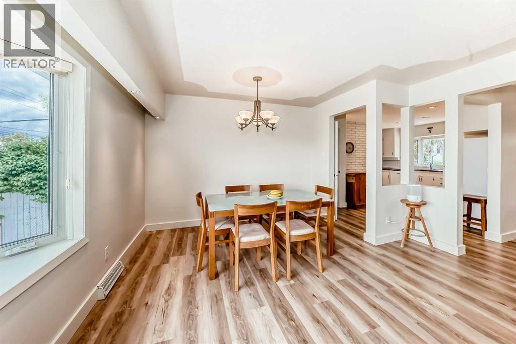 35 Collingwood Place Nw, Calgary, Alberta  T2L 0R1 - Photo 7 - A2320906