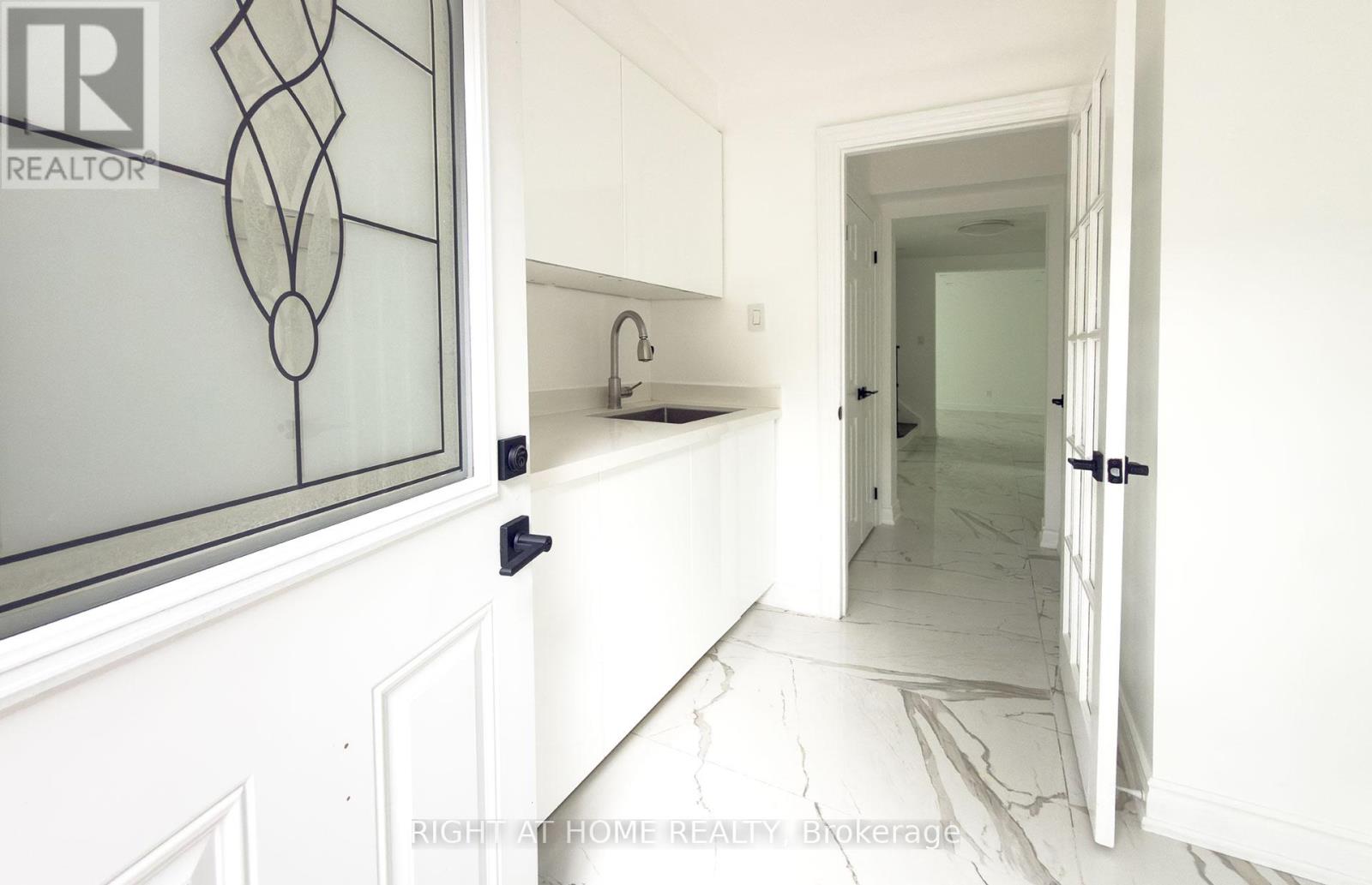 89 Yonge Boulevard NW, Toronto, Ontario  M5M 3G8 - Photo 13 - C13441868