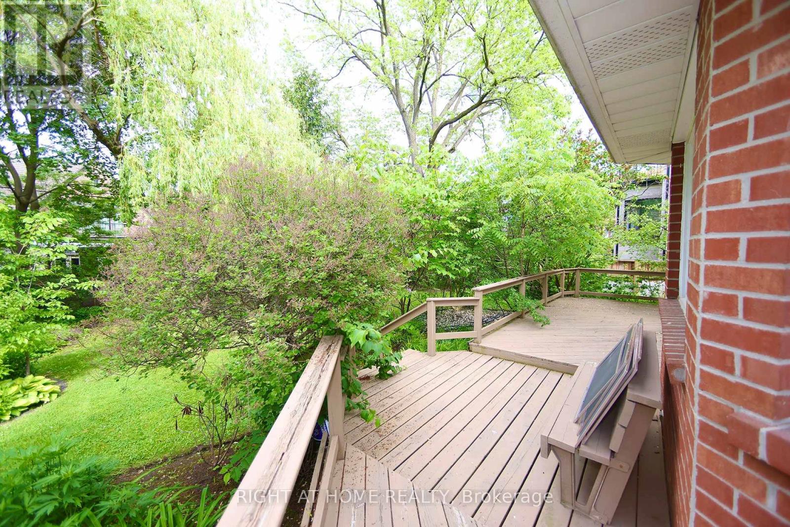 89 Yonge Boulevard NW, Toronto, Ontario  M5M 3G8 - Photo 15 - C13441868