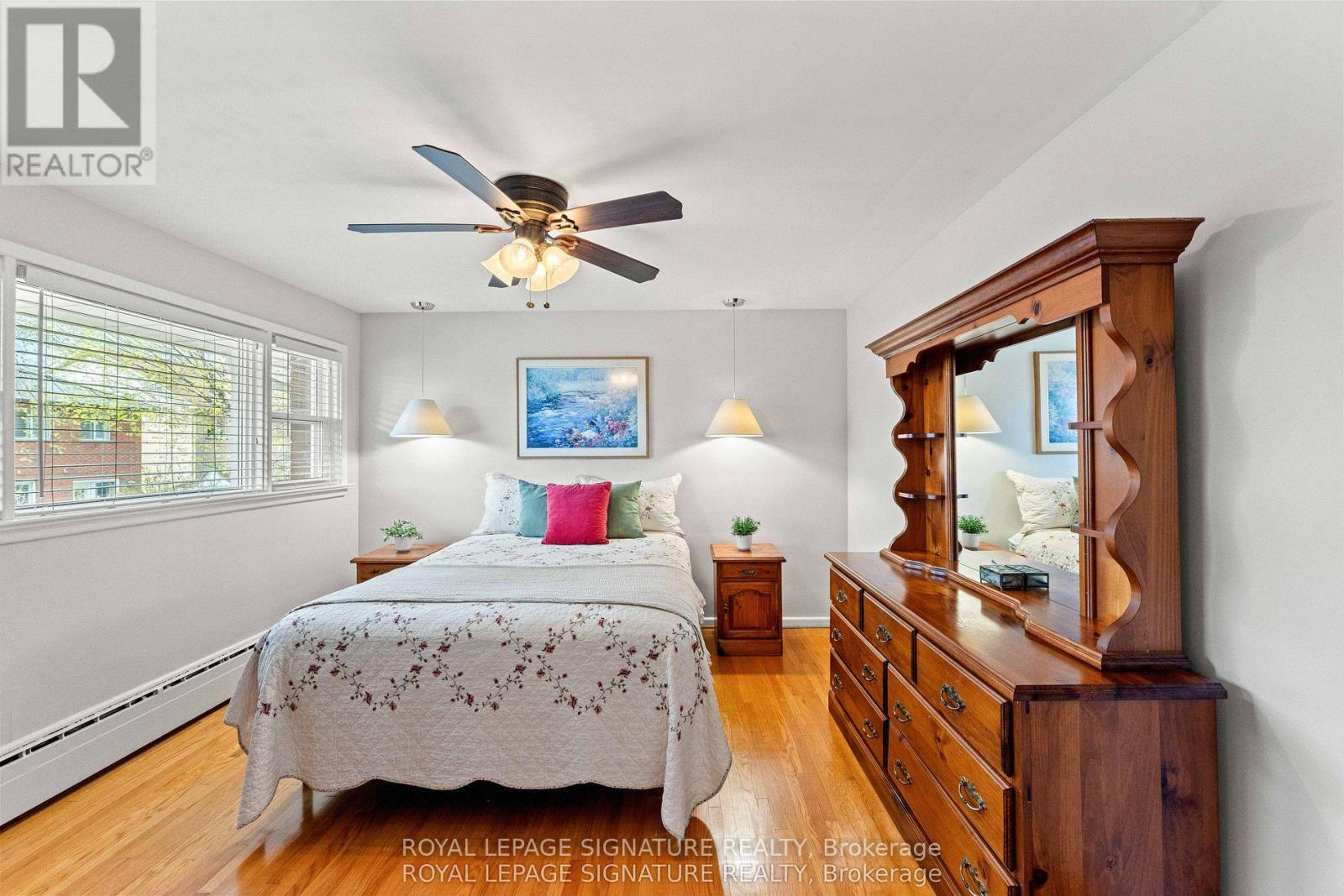 16 Shrewsbury Square, Toronto, Ontario  M1T 1L2 - Photo 18 - E13441858
