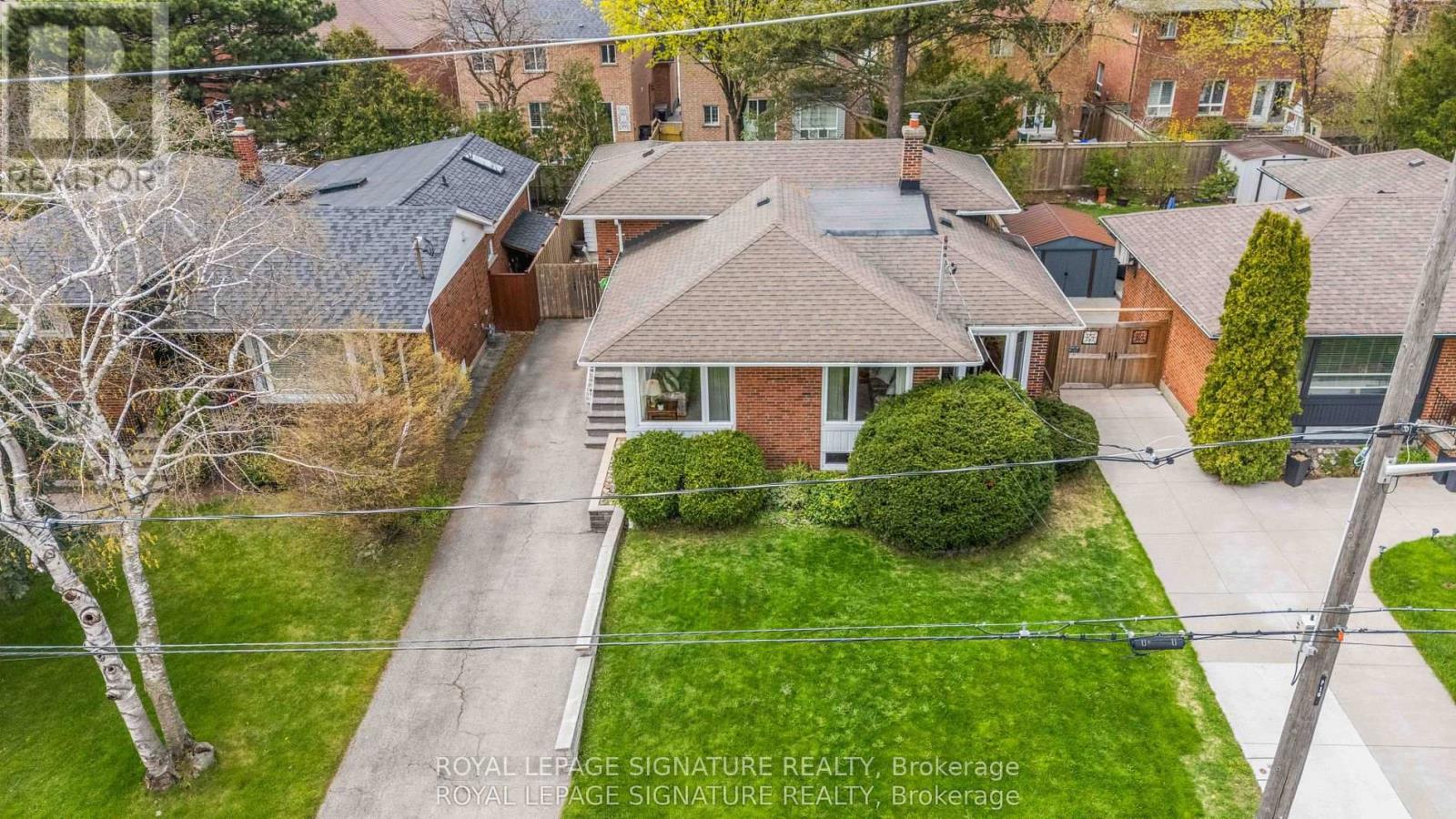 16 Shrewsbury Square, Toronto, Ontario  M1T 1L2 - Photo 2 - E13441858