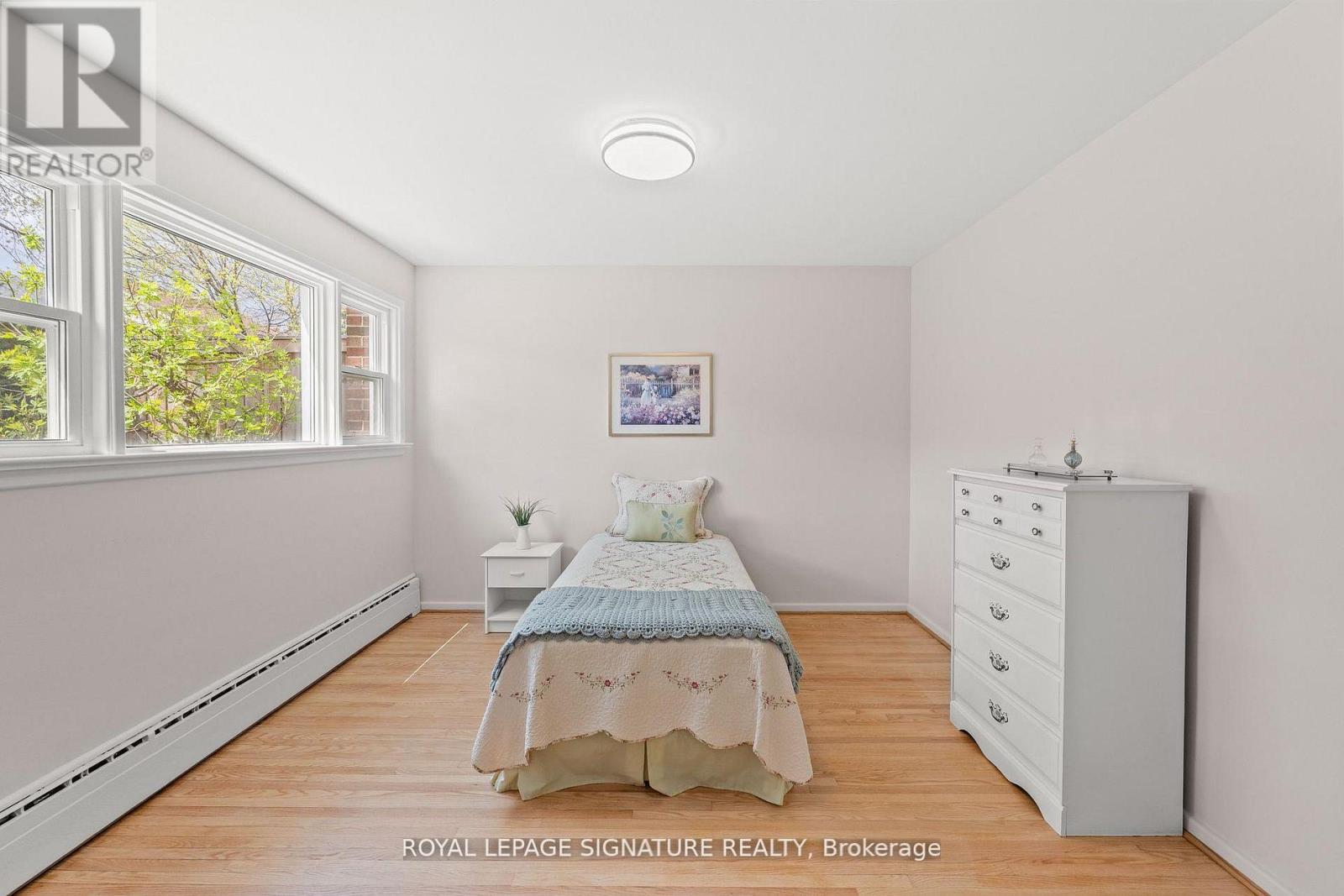 16 Shrewsbury Square, Toronto, Ontario  M1T 1L2 - Photo 27 - E13441858