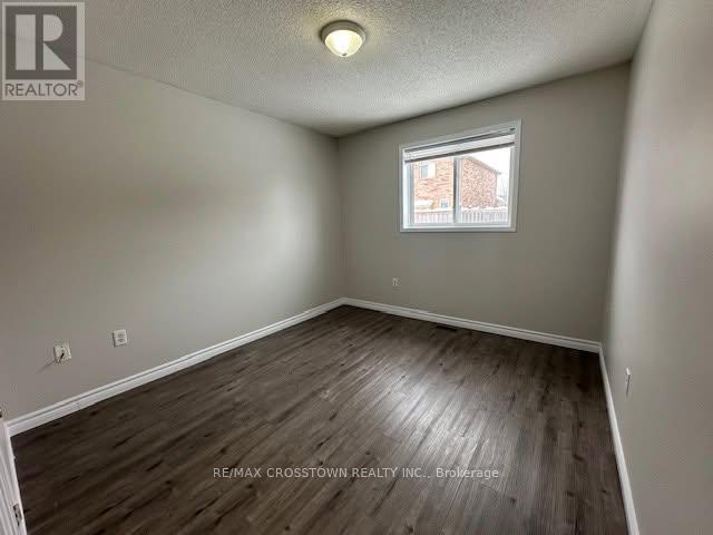 22 Larkin Drive, Barrie, Ontario  L4M 7A9 - Photo 7 - S13441866