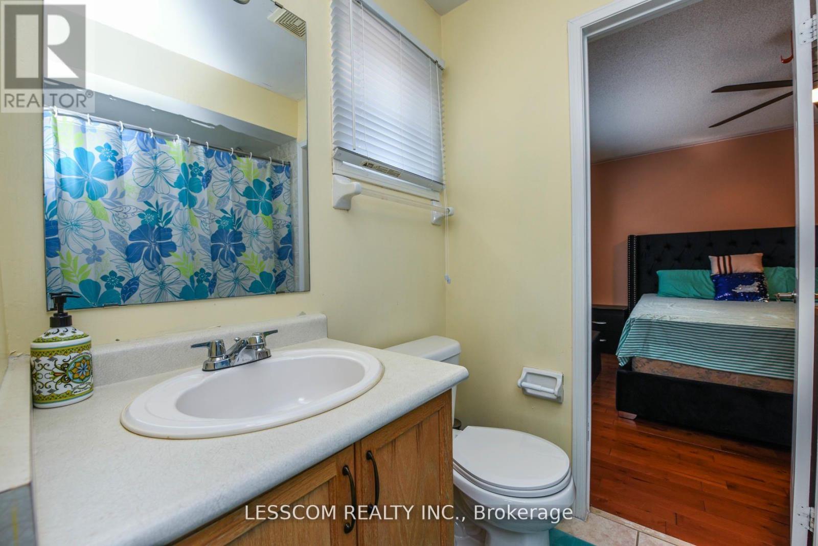 30 Fairhill Avenue, Brampton, Ontario  L7A 2E7 - Photo 27 - W13441822
