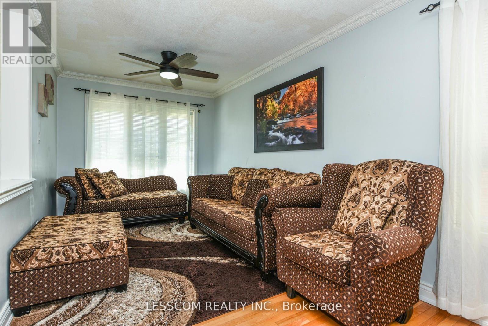 30 Fairhill Avenue, Brampton, Ontario  L7A 2E7 - Photo 3 - W13441822