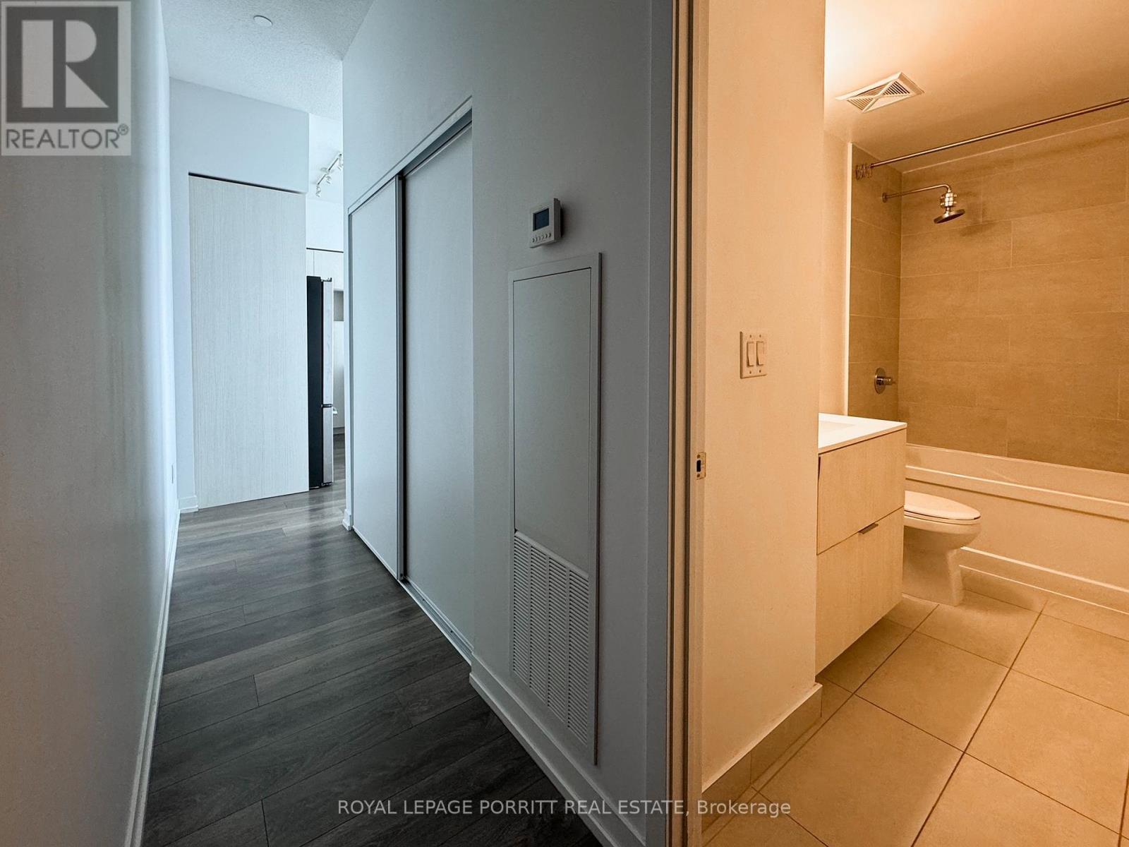 408 - 2520 Eglinton Avenue W, Mississauga, Ontario  L5M 0Y2 - Photo 17 - W13441824