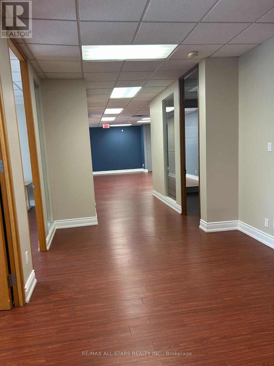 101 - 65 International Boulevard, Toronto, Ontario  M9W 6L9 - Photo 3 - W13441826