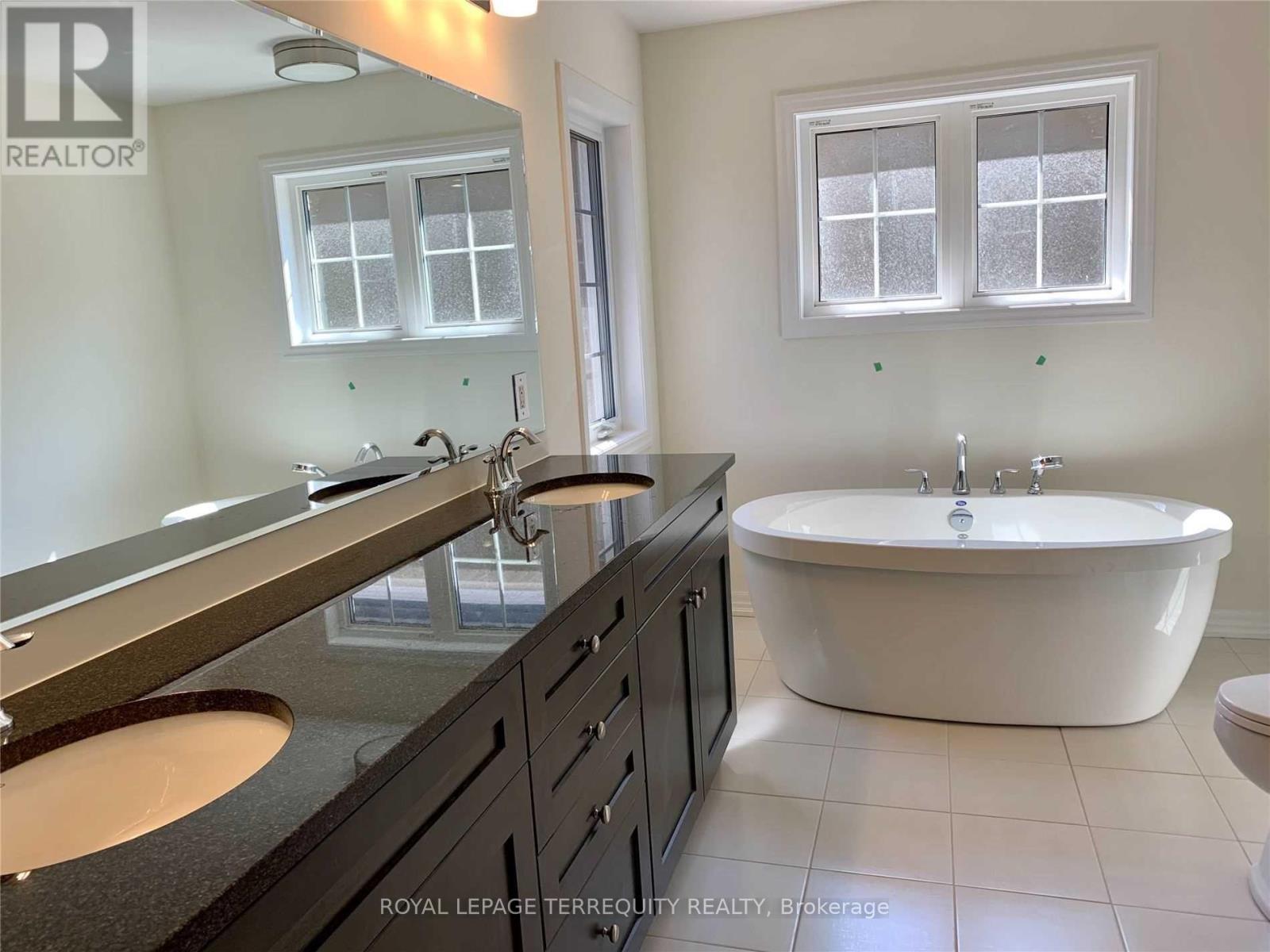 3321 Vernon Powell Drive, Oakville, Ontario  L6H 0Y4 - Photo 16 - W13441872
