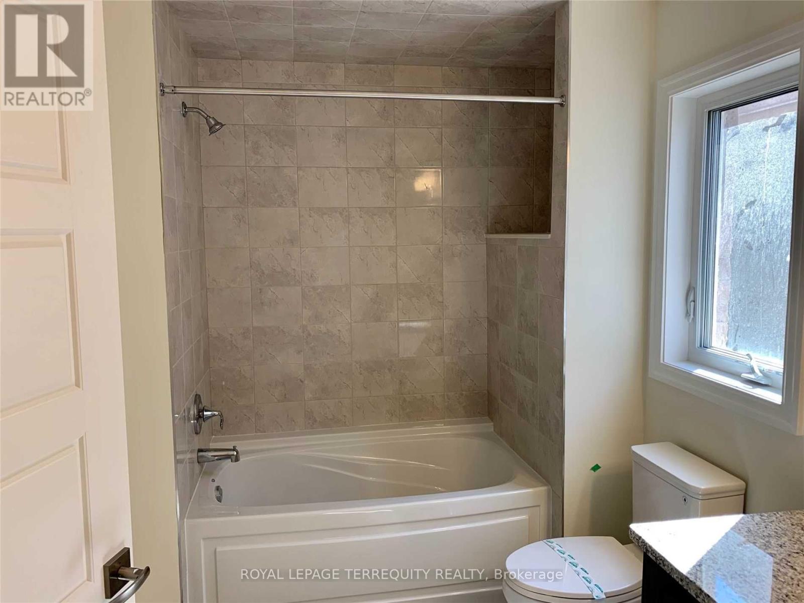 3321 Vernon Powell Drive, Oakville, Ontario  L6H 0Y4 - Photo 8 - W13441872