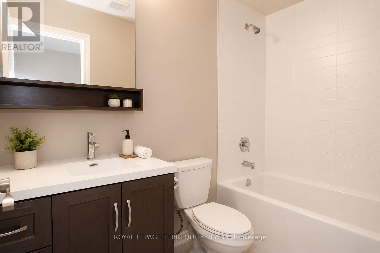 3111 Blackfriar Common, Oakville, Ontario  L6H 0P8 - Photo 6 - W13441874