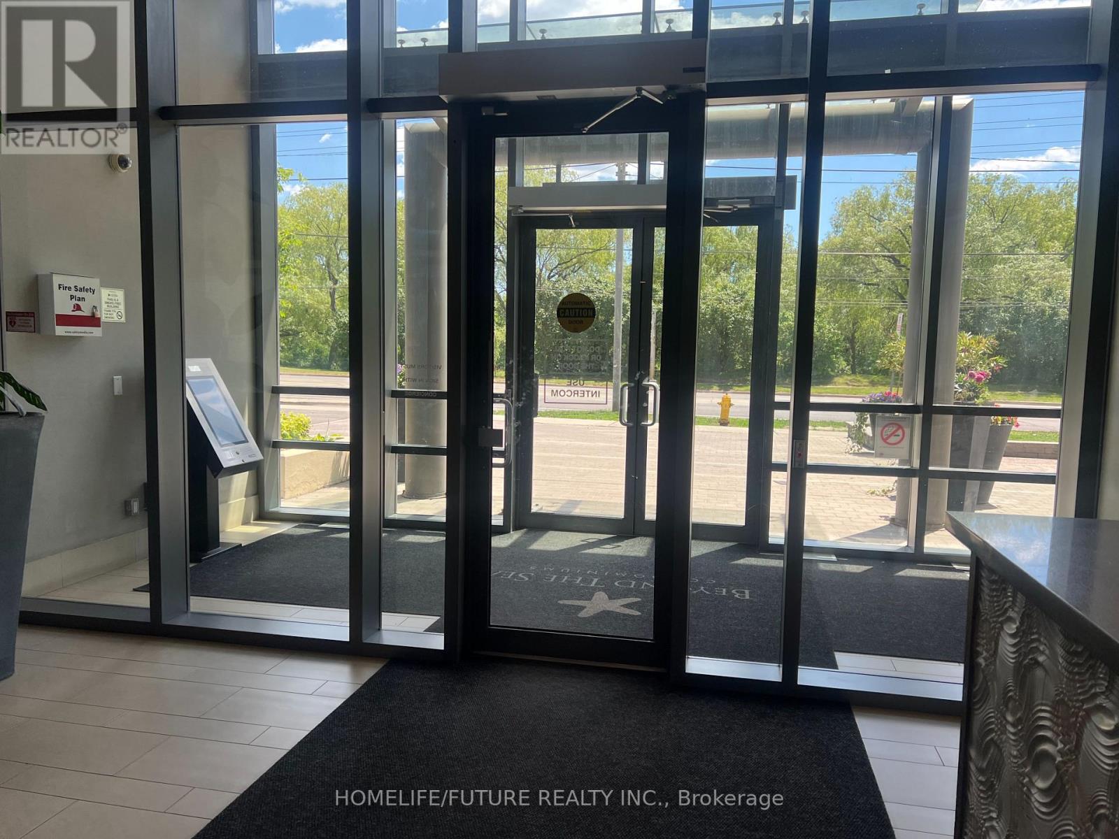 403 - 2230 Lake Shore Boulevard W, Toronto, Ontario M8V 0B2 - Photo 3 - W13441878