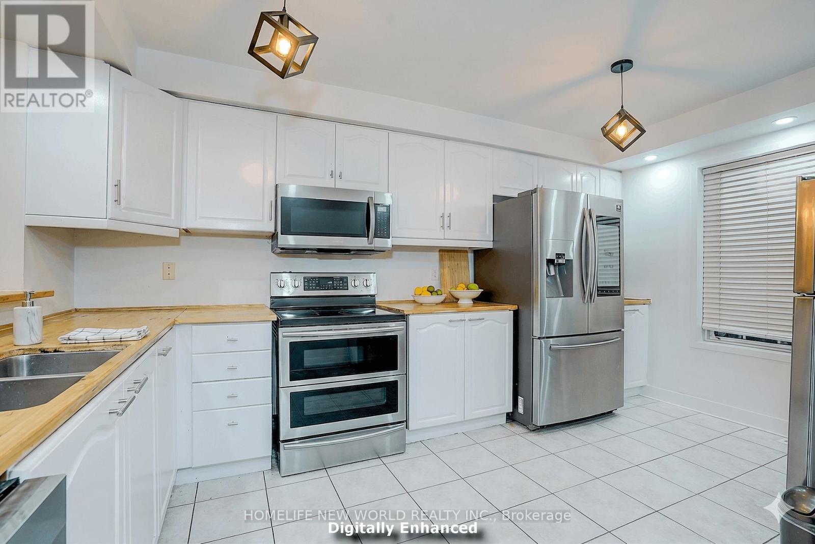 10 - 199 Hillcrest Upper Avenue, Mississauga, Ontario  L5B 4L5 - Photo 5 - W13441880