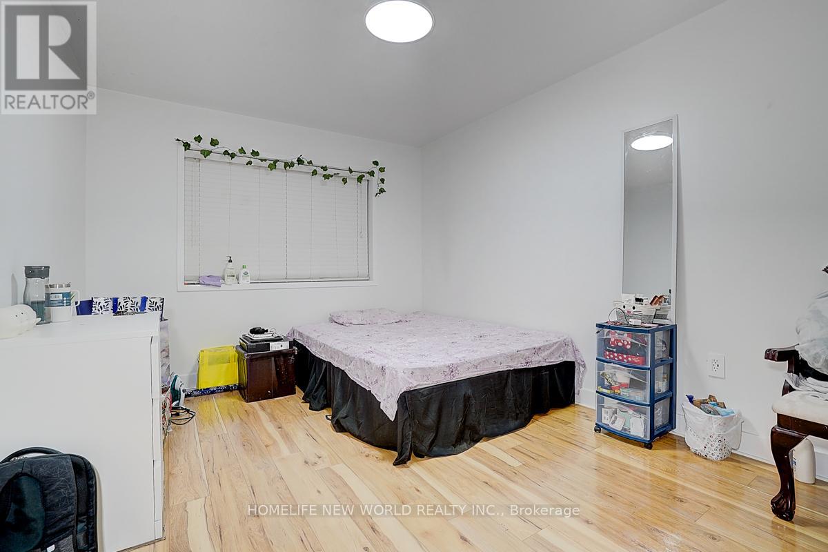 10 - 199 Hillcrest Upper Avenue, Mississauga, Ontario  L5B 4L5 - Photo 7 - W13441880