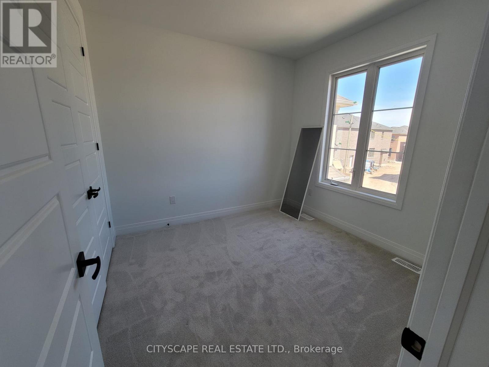 493 Boyd Lane, Milton, Ontario  L9T 2X5 - Photo 6 - W13441884