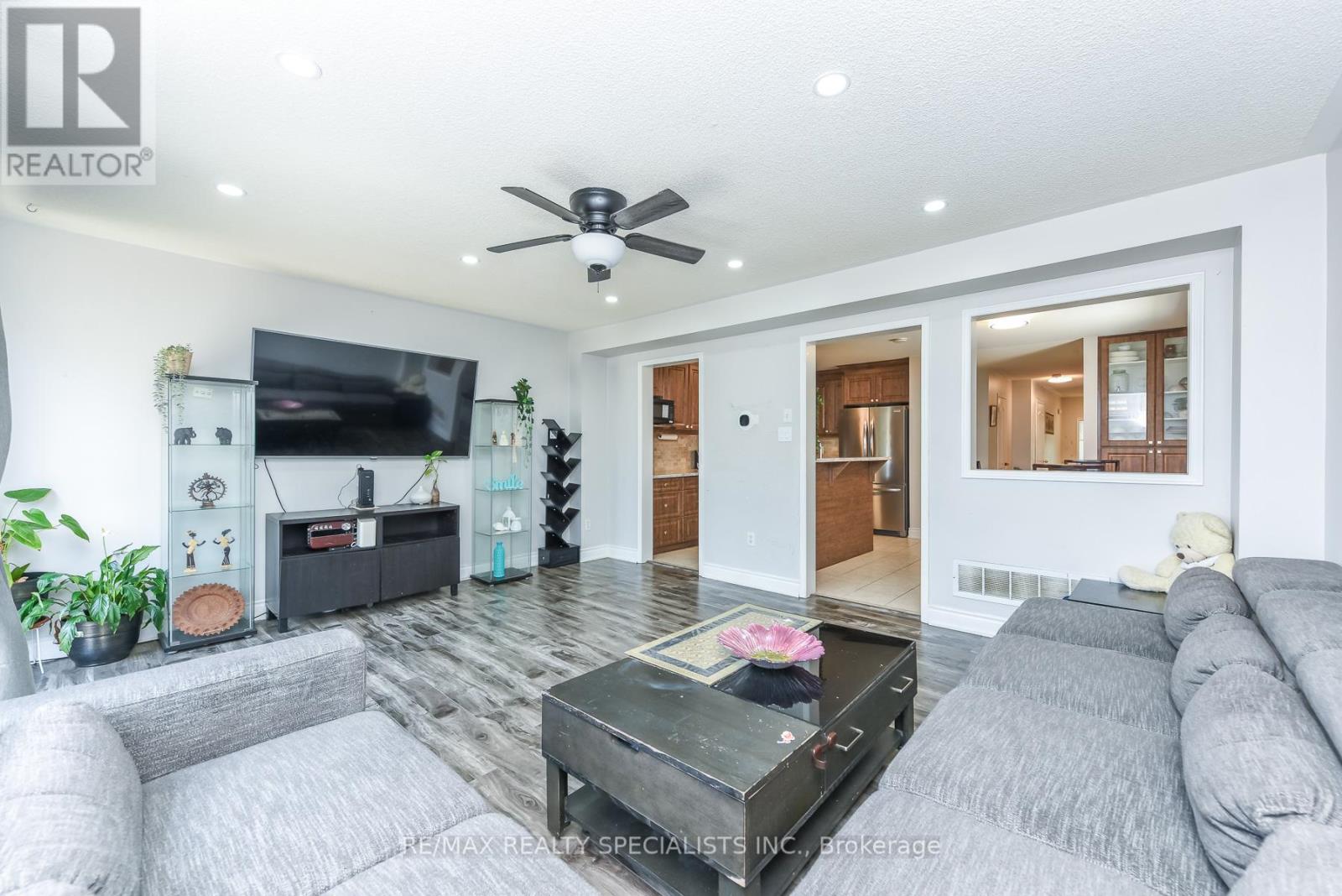 27 Rotunda Street, Brampton, Ontario  L6X 5E5 - Photo 10 - W13441898