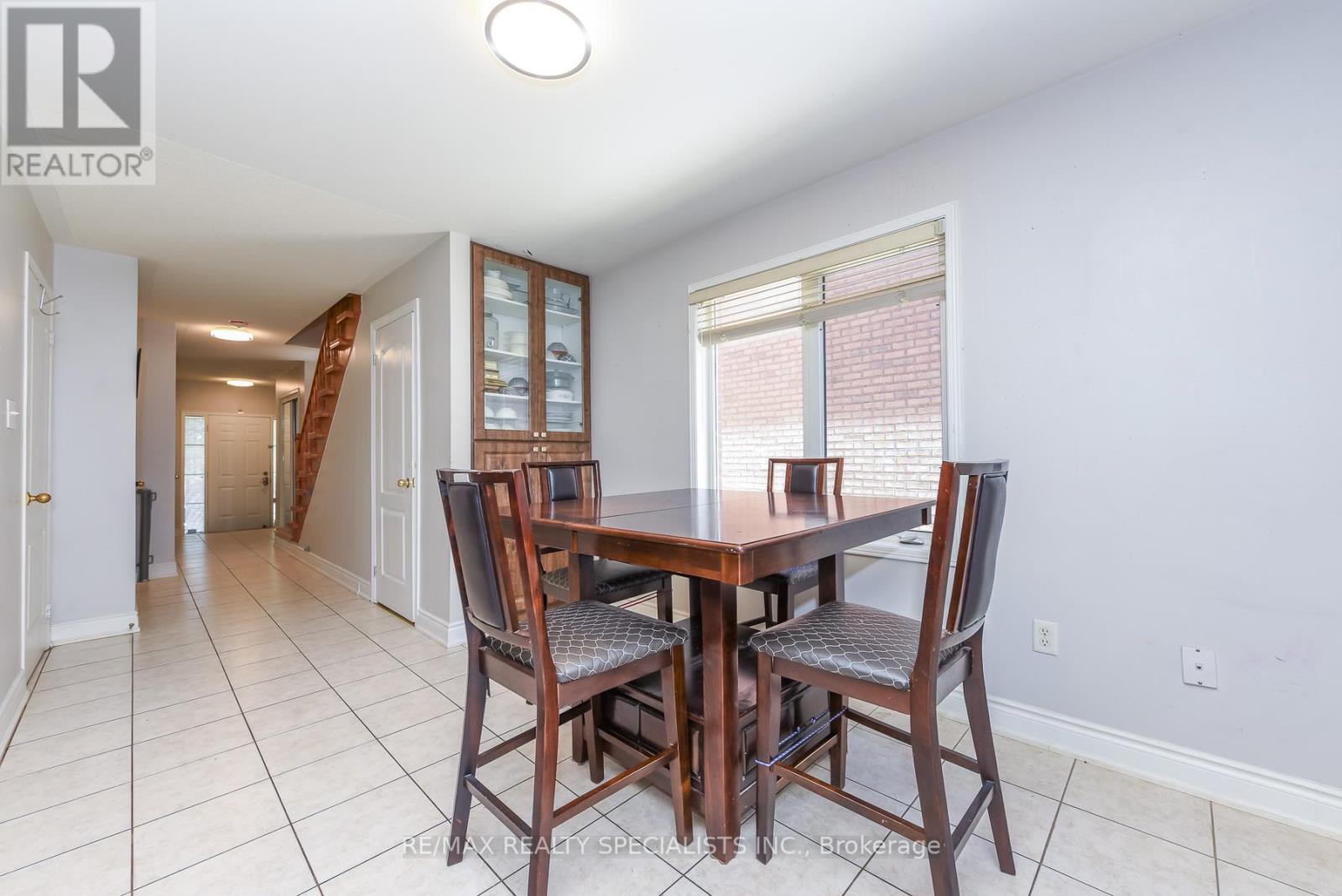 27 Rotunda Street, Brampton, Ontario  L6X 5E5 - Photo 12 - W13441898