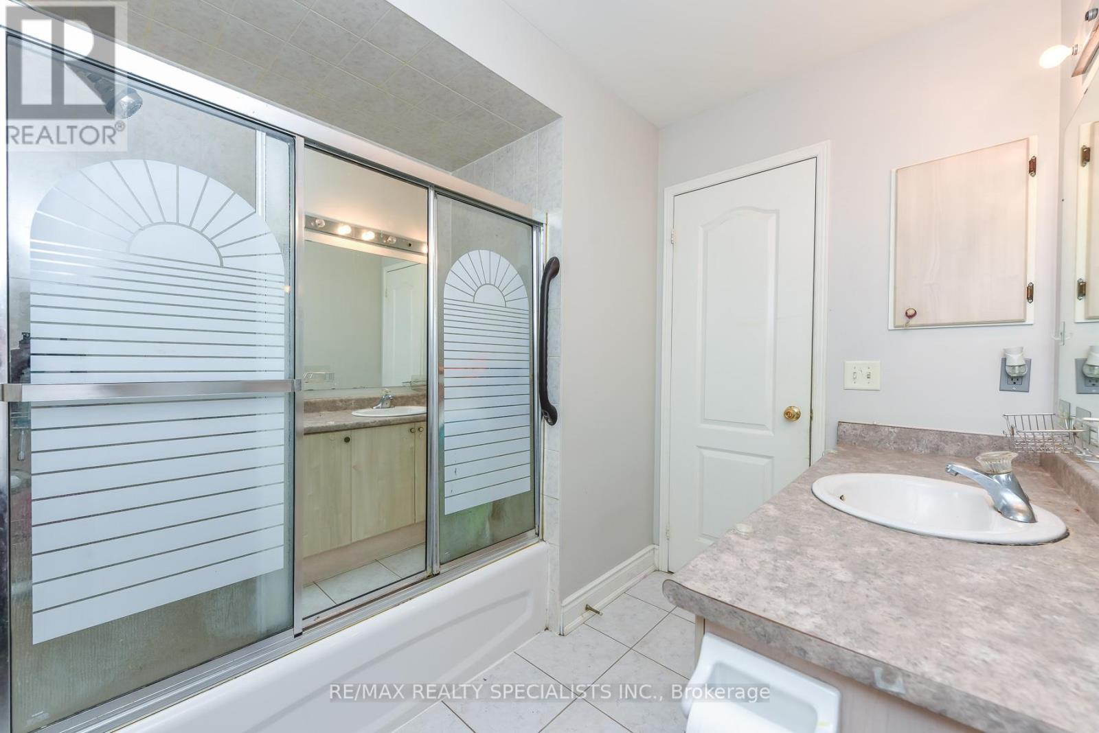 27 Rotunda Street, Brampton, Ontario  L6X 5E5 - Photo 31 - W13441898
