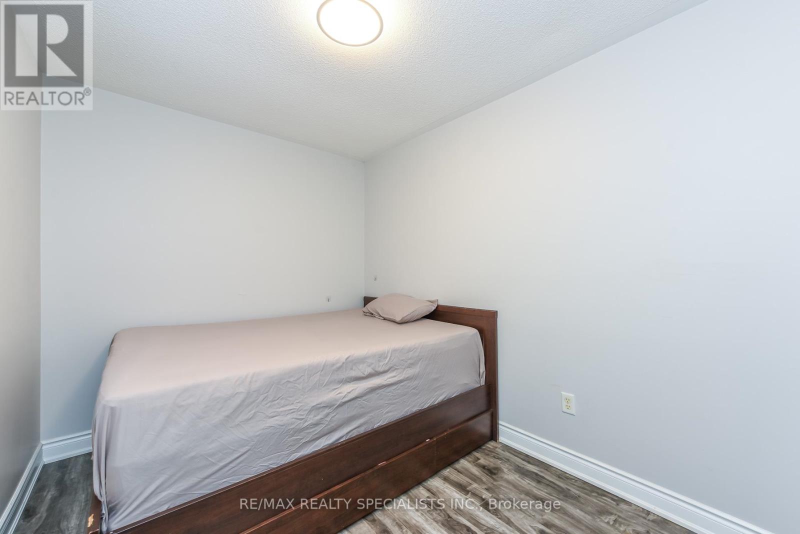 27 Rotunda Street, Brampton, Ontario  L6X 5E5 - Photo 33 - W13441898