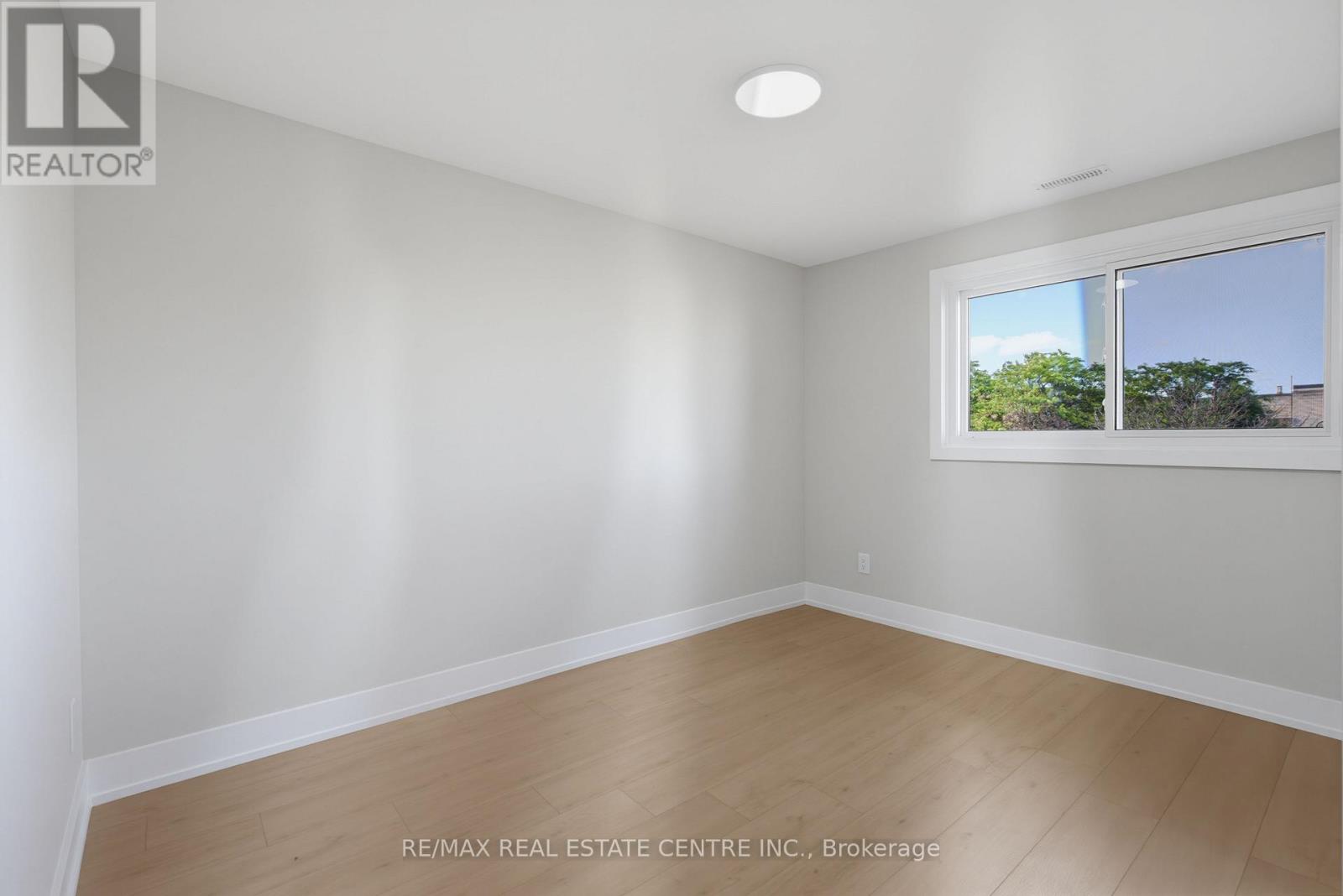 7 Great Oak Court, Brampton, Ontario  L6S 2J9 - Photo 19 - W13438918