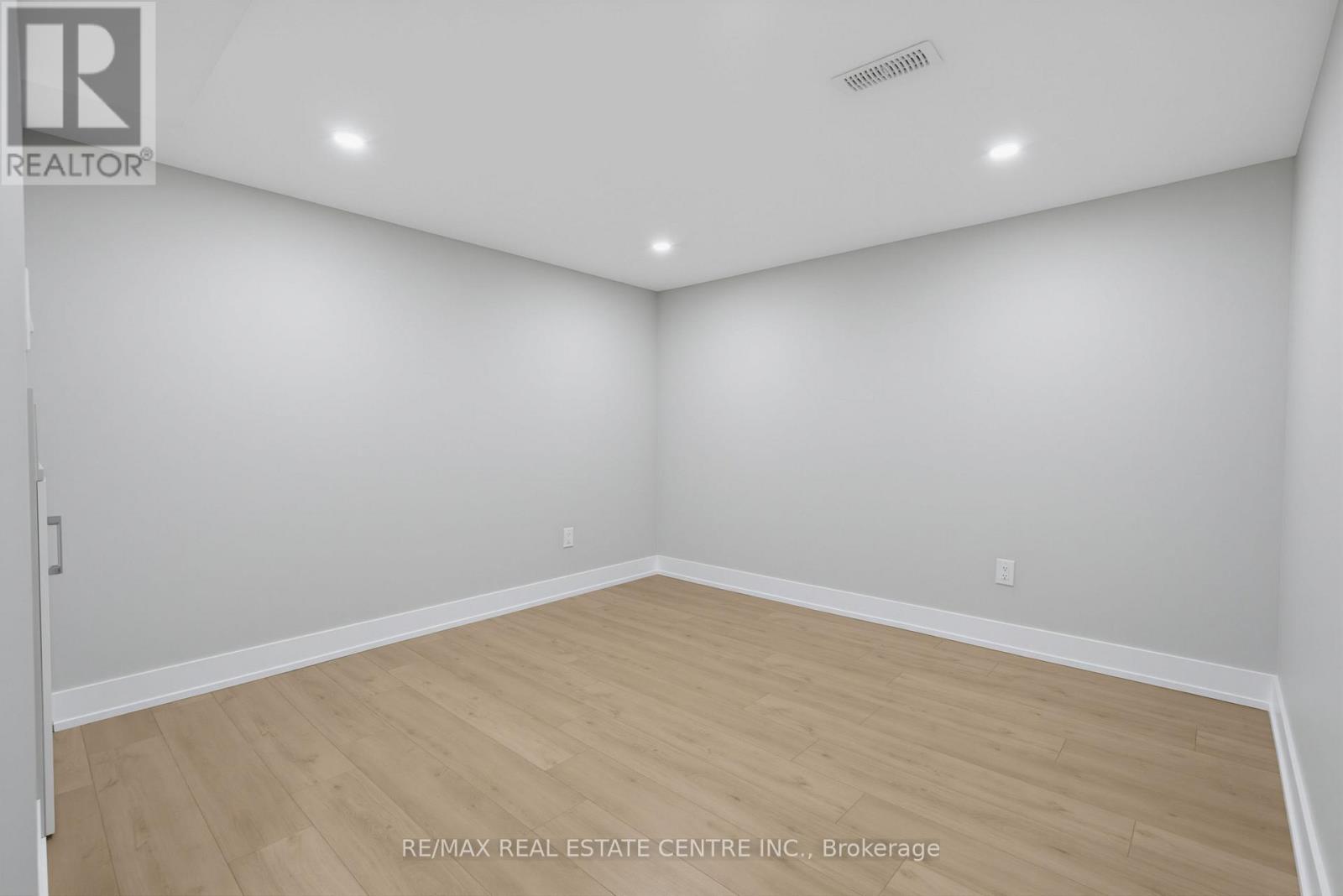 7 Great Oak Court, Brampton, Ontario  L6S 2J9 - Photo 23 - W13438918