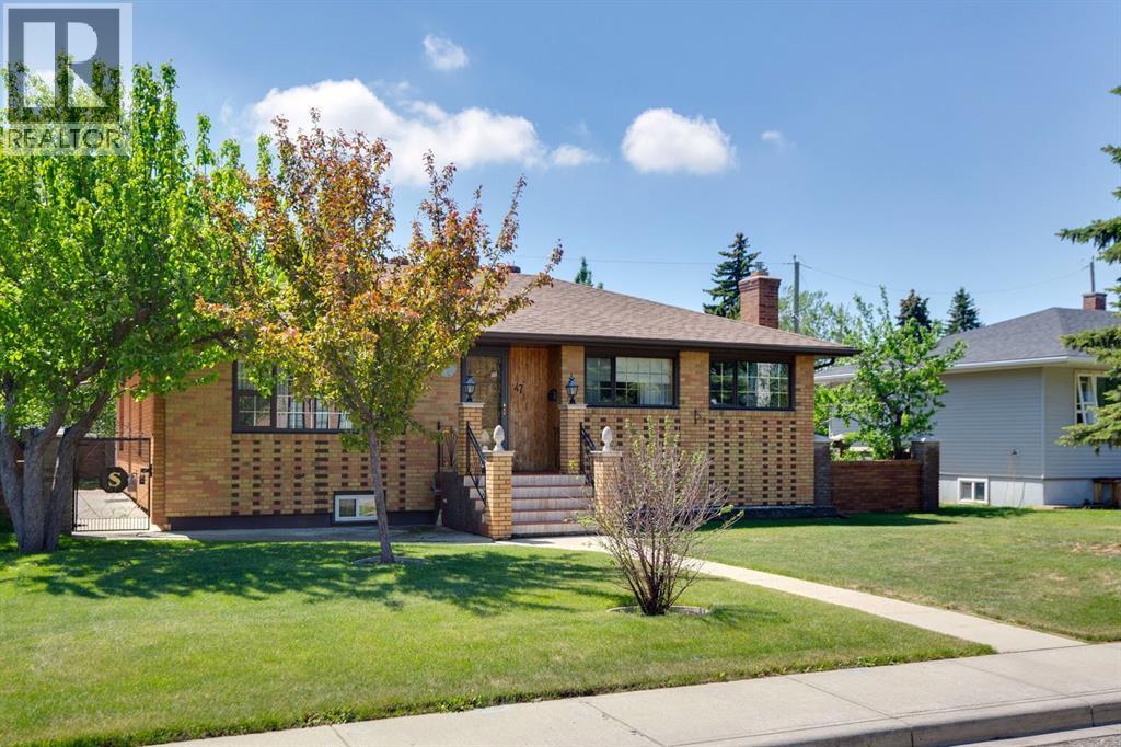 47 Montrose Crescent Ne, Calgary, Alberta  T3E 5P3 - Photo 3 - A2318378