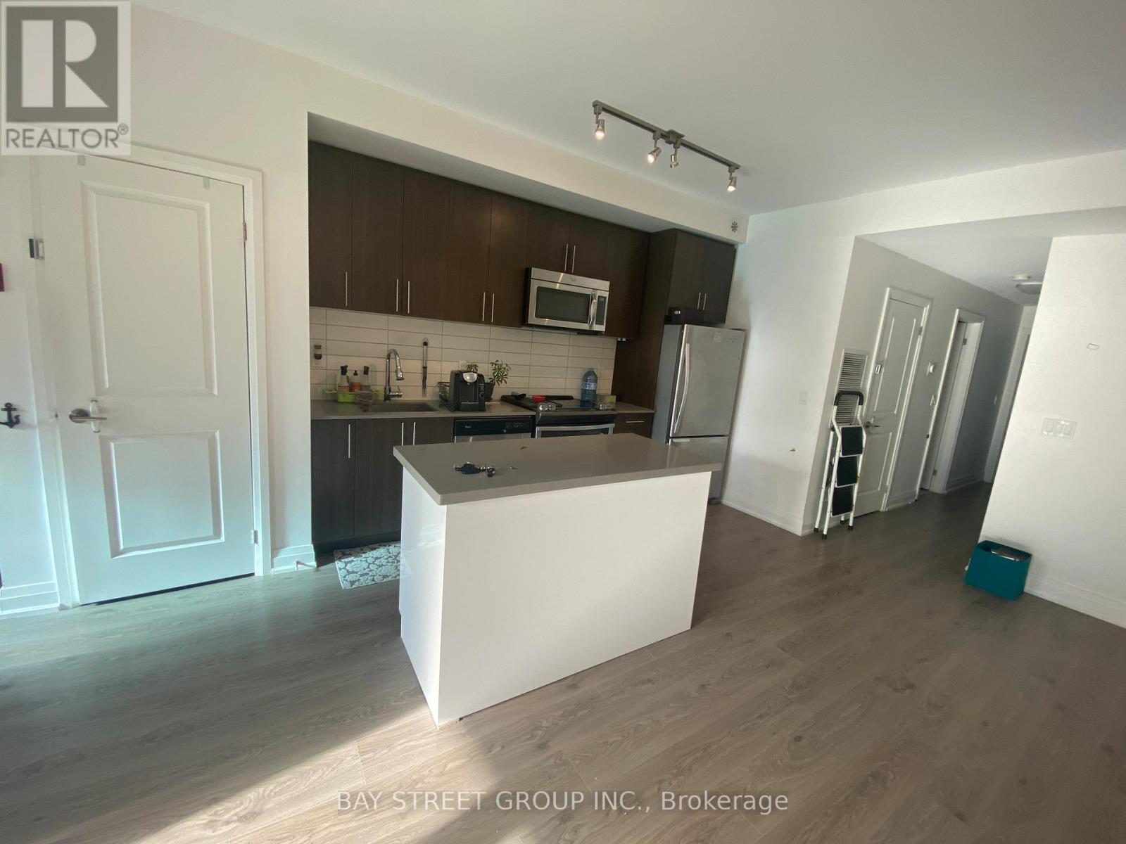 53 - 780 Sheppard Avenue E, Toronto, Ontario M2K 0E8 - Photo 3 - C13431958