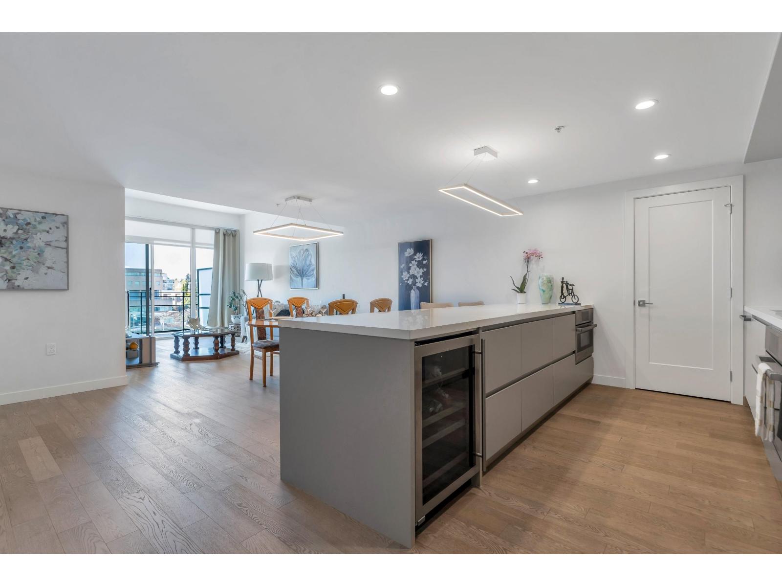613 1526 Finlay Street, White Rock, British Columbia  V4B 4L9 - Photo 4 - R3112217