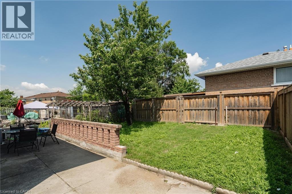 208 Giltspur Drive, Toronto, Ontario  M3L 1N5 - Photo 21 - 40839305