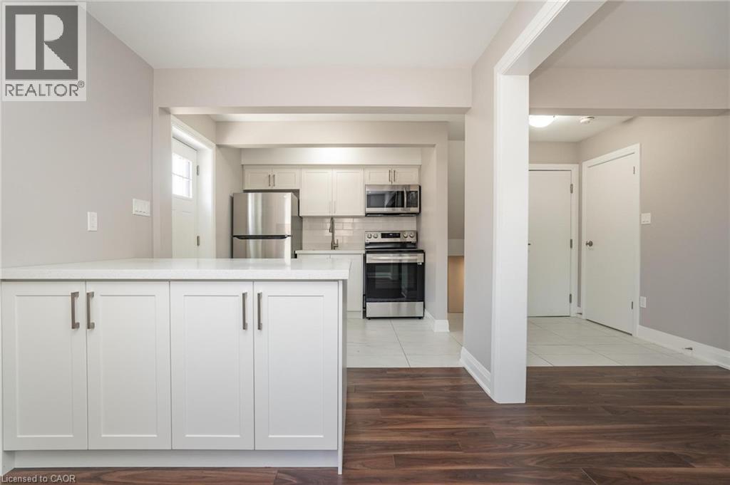 208 Giltspur Drive, Toronto, Ontario  M3L 1N5 - Photo 6 - 40839305