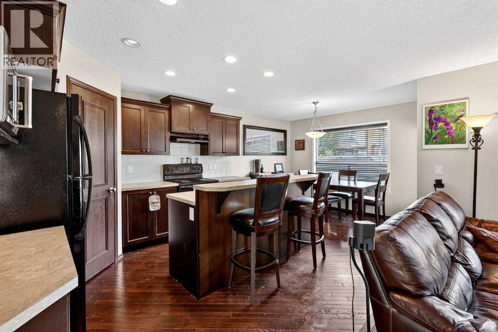 490 New Brighton Drive Se, Calgary, Alberta  T2Z 0K1 - Photo 11 - A2318773