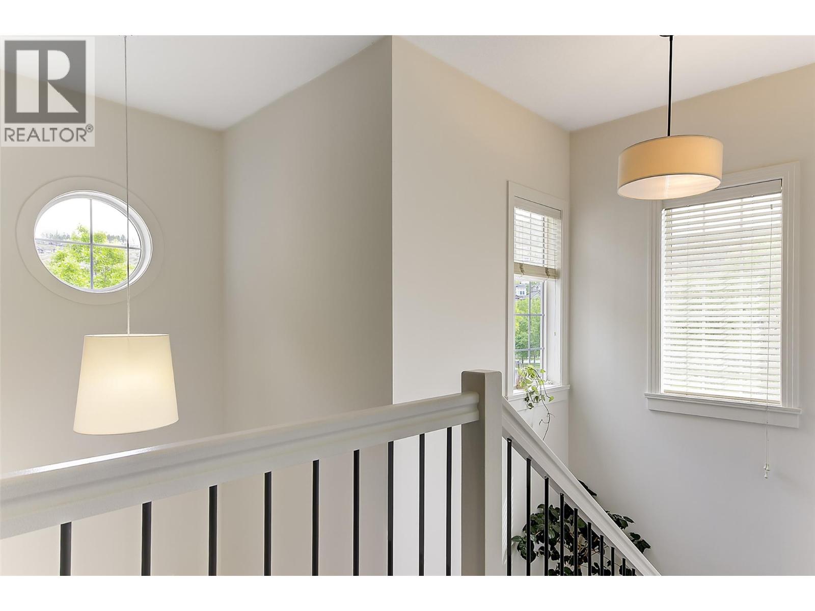 Listing image 46