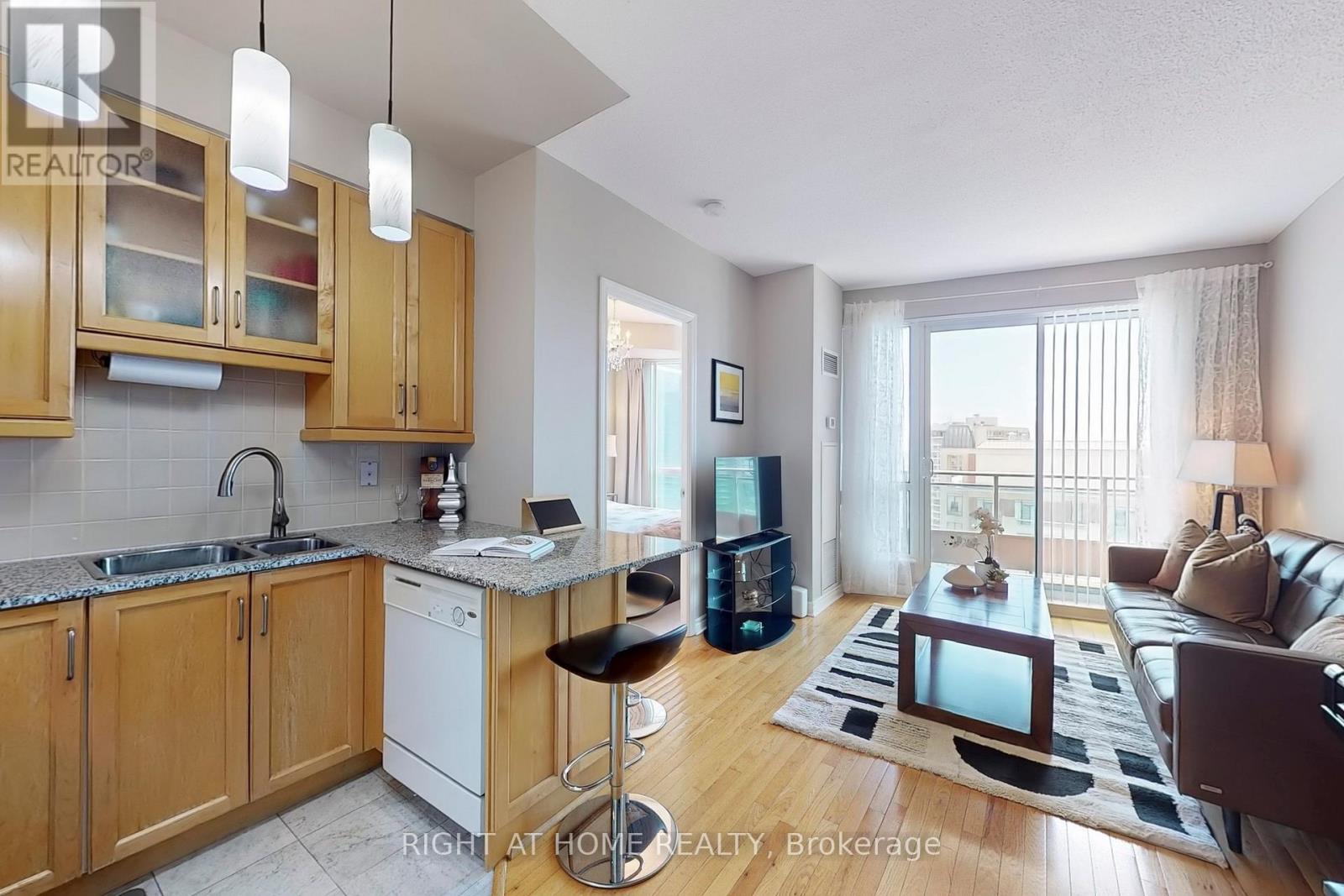 1612 - 60 Byng Avenue, Toronto, Ontario M2N 4K3 - Photo 12 - C13441928